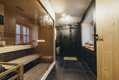 Hochwertig mit Sauna
