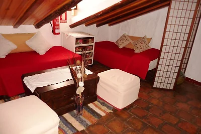 Ferienhaus mit privater Terrasse und Pool