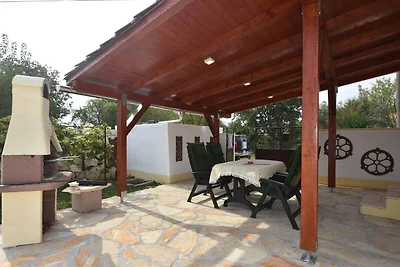 Ferienhaus in La?evci mit Pool