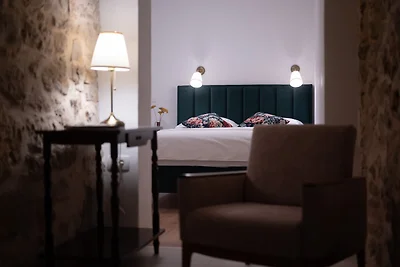 Historisches Steinhaus auf der Insel Vir