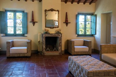 Luxuriöse Villa mit Swimmingpool in Ghizzano,...