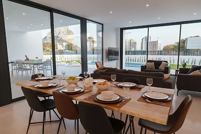 Villa in Calpe mit Pool am Strand