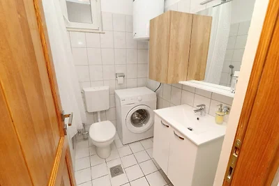 Charming Apartment Ana - One Bedroom Apartmen...
