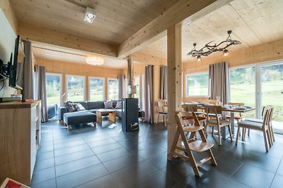 Superior Chalet met sauna en whirlpool