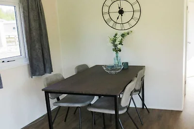 Vakantiehuis in Biddinghuizen met terras