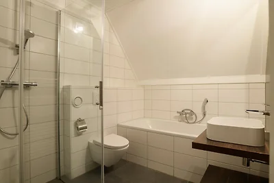 Villa mit Geschirrspülmaschine 4 km von...