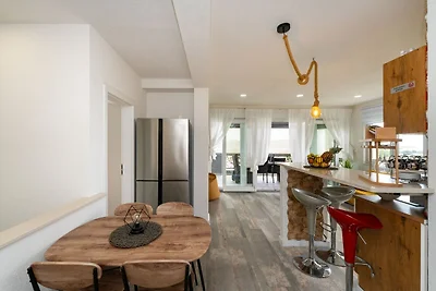 Helles Penthouse mit Meerblick, Hvar