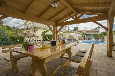 Villa in Jadranovo mit Schwimmbecken