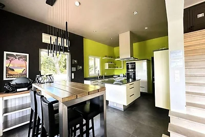 Villa in Valcros mit Infinity-Pool und...