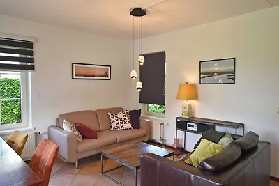 Villa in der Nähe von Wald, Strand und Meer