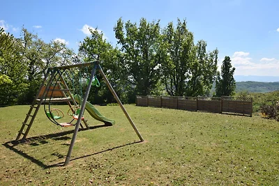 Moderna casa vacanze con giardino privato