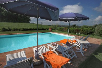 Casa rural ideal en Proceno con piscina