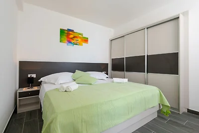 Villa Kabalero - Four-Bedroom Villa with Priv...