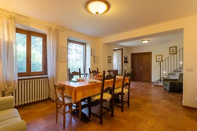 Wunderschönes Ferienhaus in Dicomano mit...