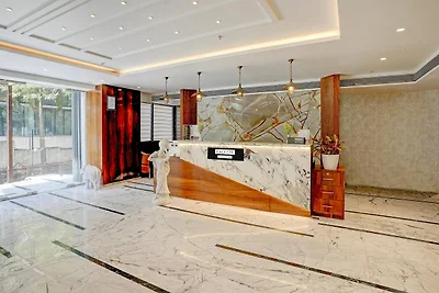 Eleganza di lusso a Magarpatta City Pune