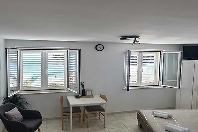 Apartments Matea - Studio with Sea View (2 Ad...