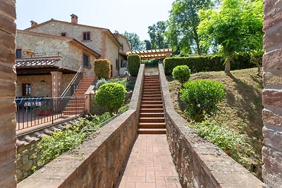 Großzügiges Ferienhaus in Volterra mit Pool