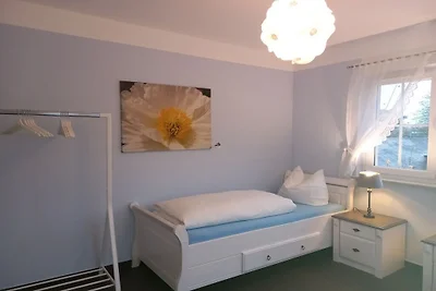 Holiday home in Berlin with swimming pool