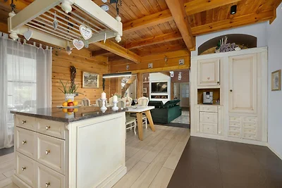 Große, komfortable Ferienvilla mit Garten