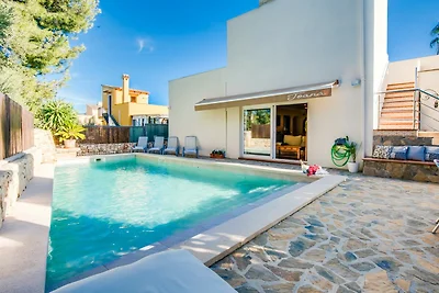 House with pool near the beach