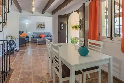 Villa in Pollença mit Bergblick