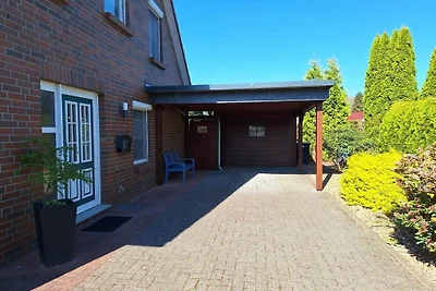 Ferienhaus in Berumbur mit Schwimmbecken