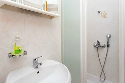 Guest House Ljubica - Double Room with Privat...