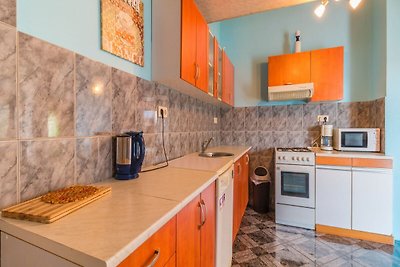 Spacious apartment in Jadranovo with private...