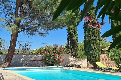 Mas de L' Embeli mit Pool