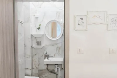 Apartments C-enter - Deluxe Studio Apartment...