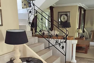 Accogliente villa a Mougins con piscina...