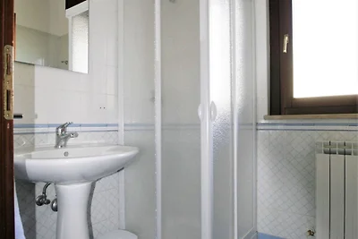 Moderno Appartamento a Villa Rosa di Martinsi...