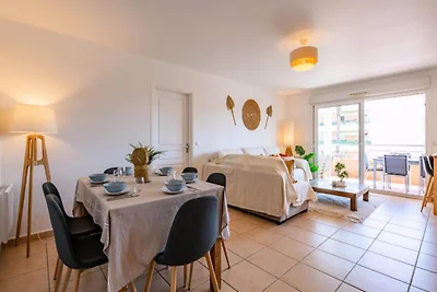 Apartment in Saint-Raphaël in Strandnähe