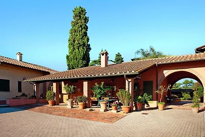 Wohnung in Vinci mit Pool & Wellness