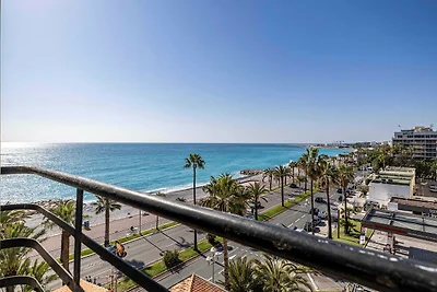 Appartamento fronte mare con aria condizionat...