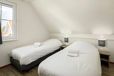 Villa di lusso con sauna e lavatrice, situata...