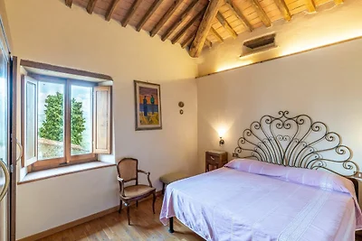 Storica casa vacanze ai piedi degli Appennini