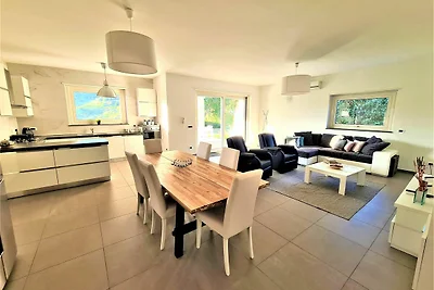 Casa vacanze a Leonforte con giardino