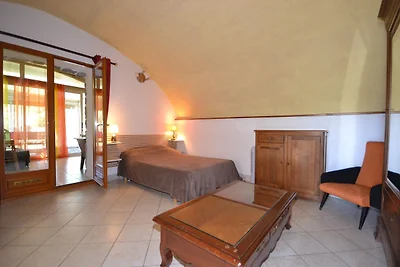 Tolle Wohnung in Lanas mit Garten