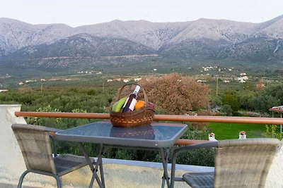 Villa mit Blick auf Tigani in Mani