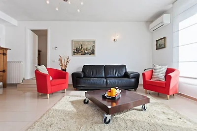 Villa a Barassovicino al centro