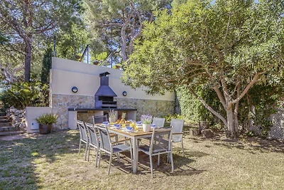 Villa a Arenys de Mar con piscina