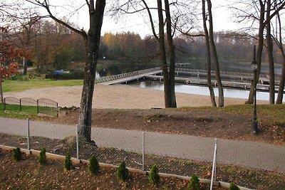 Ferienhaus mit Kamin, direkt am See, Ryn