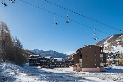 Wohnung in Allos in der Nähe des Skigebiets