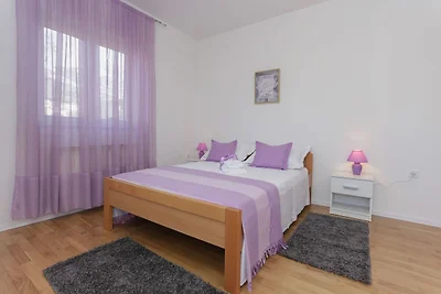 Wohnung in Katel Gomilica in Strandnהhe