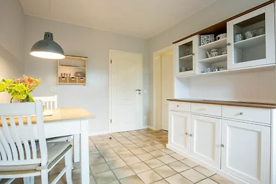 Apartament wakacyjny w Nebel z basenem