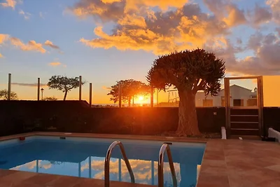Villa a Playa Blanca con piscina