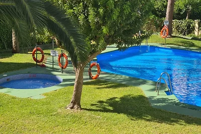 Moderne Wohnung in Aguadulce mit Terrasse