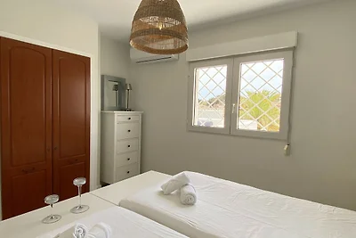 Villa in Nerja met Zeezicht & Strand Dichtbij