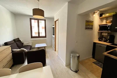 06cc: Valberg Apartment Heart of Station